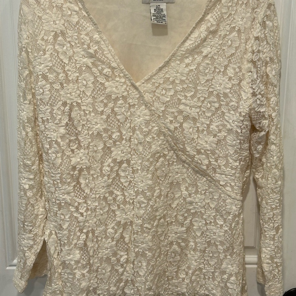 Covington Stretch Cream Lace Long Sleeve v-neck Blouse, coquette, romantic, L